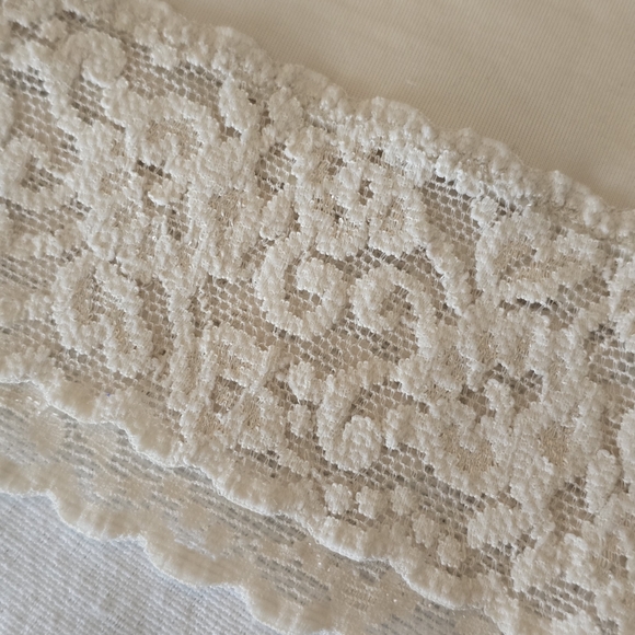 SPANX Hide & Sleek Shapewear Tank Lace Hem Scoop Neck Cream 1X - Picture 7 of 11